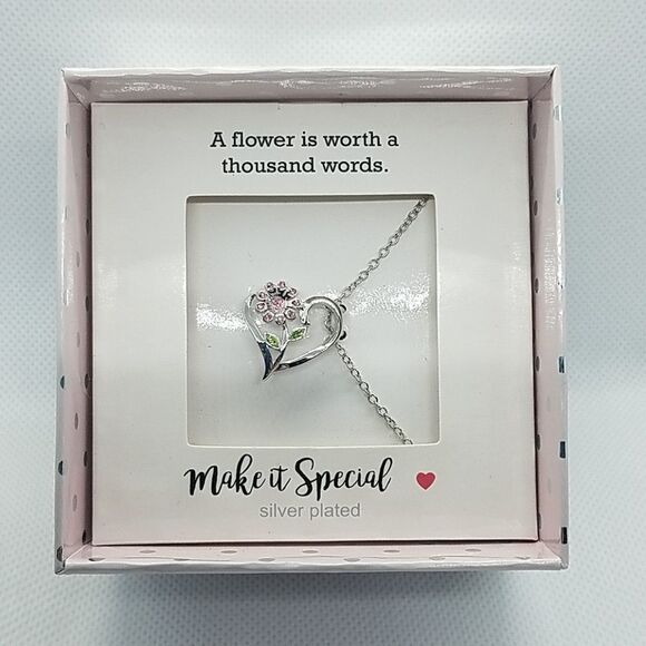 NWT Silver Plated Heart & Flower Necklace. - Picture 1 of 4